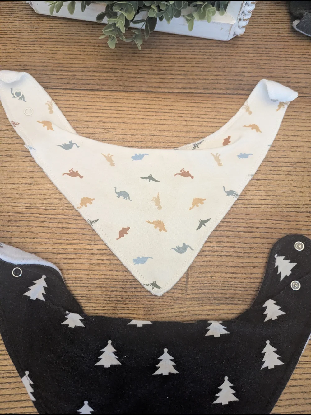EUC Baby Neutral Bandana Bib Bundle D